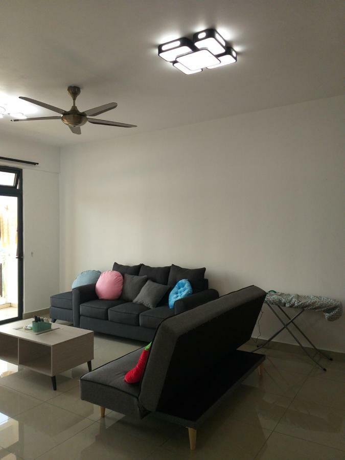 Kempas Indah @ The Secret Garden Homestay Johor Bahru Esterno foto